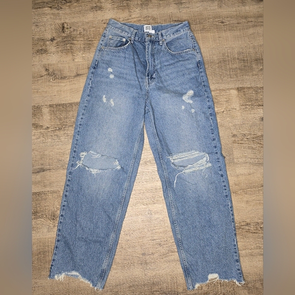BDG Denim - BDG Urban Outfitters High Rise Baggy Jeans Size 30 Distressed Straight Leg 90s